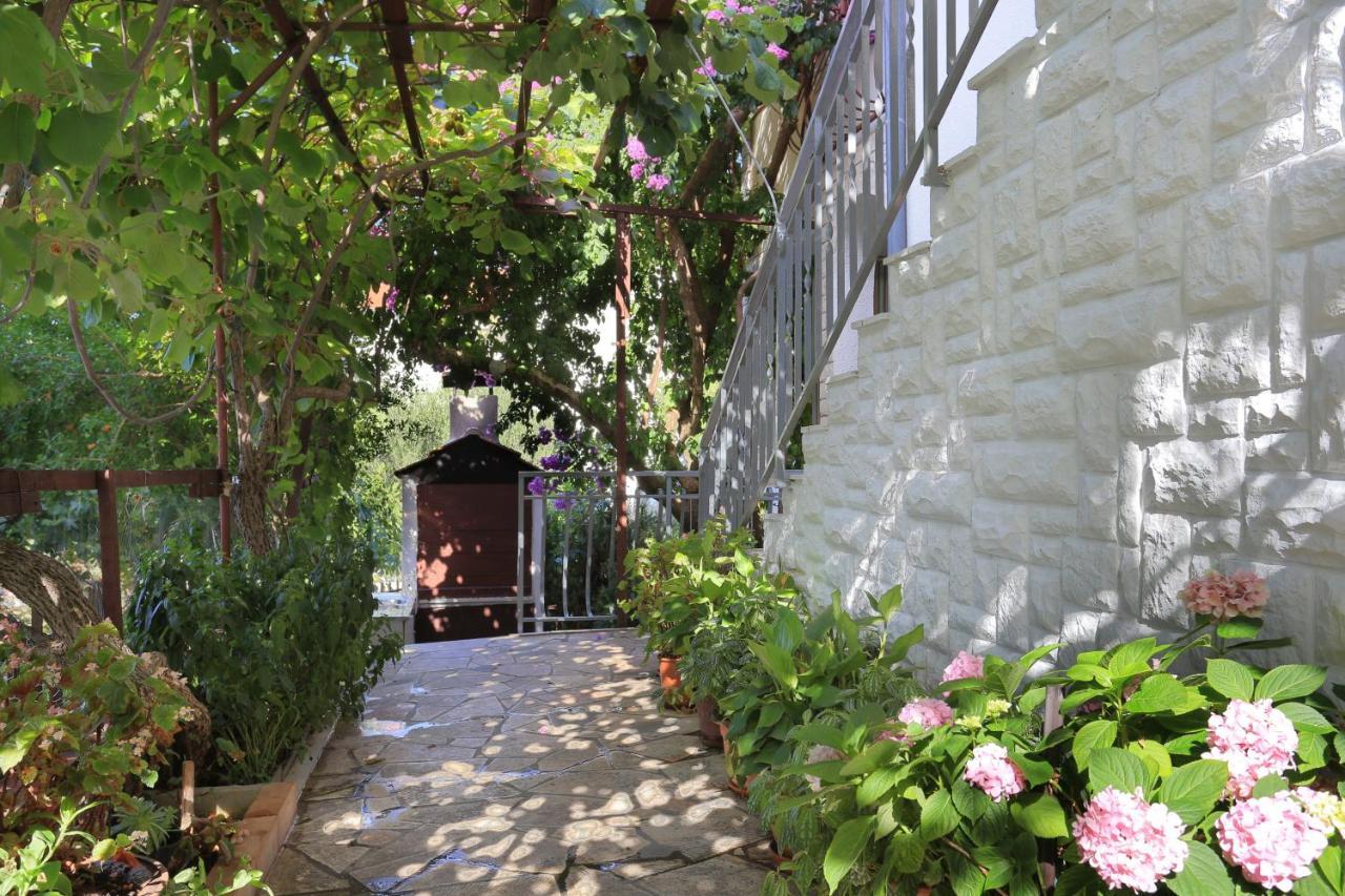 Apartment Okrug Gornji 1069A Trogir Exterior photo